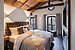 特殊房产 与 15 房间 | Bad Wiessee | 701592 | Chalet I Master Bedroom | Thumbnail