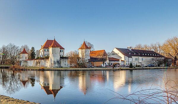 联排别墅 与 6 房间 | München-Pasing | 2007ML5 | Schloss Blutenburg in der Nähe