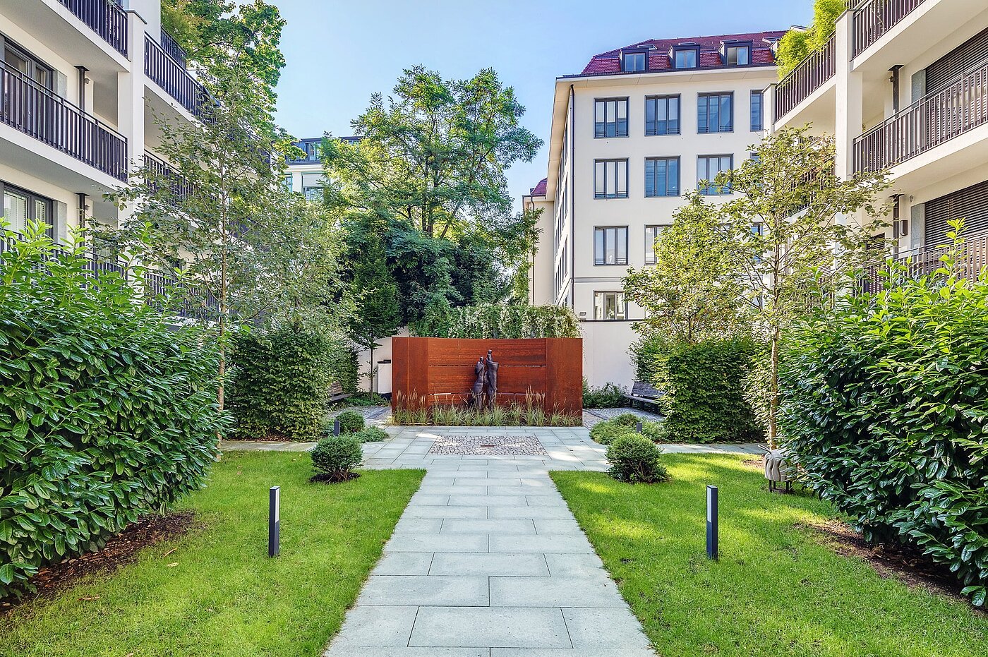 一楼公寓 与 1 房间 | München-Schwabing | 1908ML2 | Bronzestatue