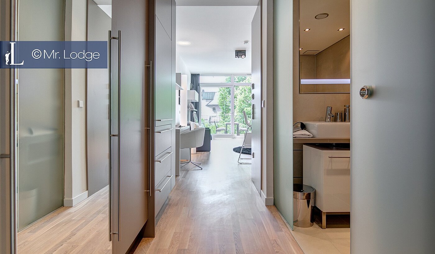 多层公寓 与 1 房间 | München-Bogenhausen | 1802ML4 | und großer Spiegelwand