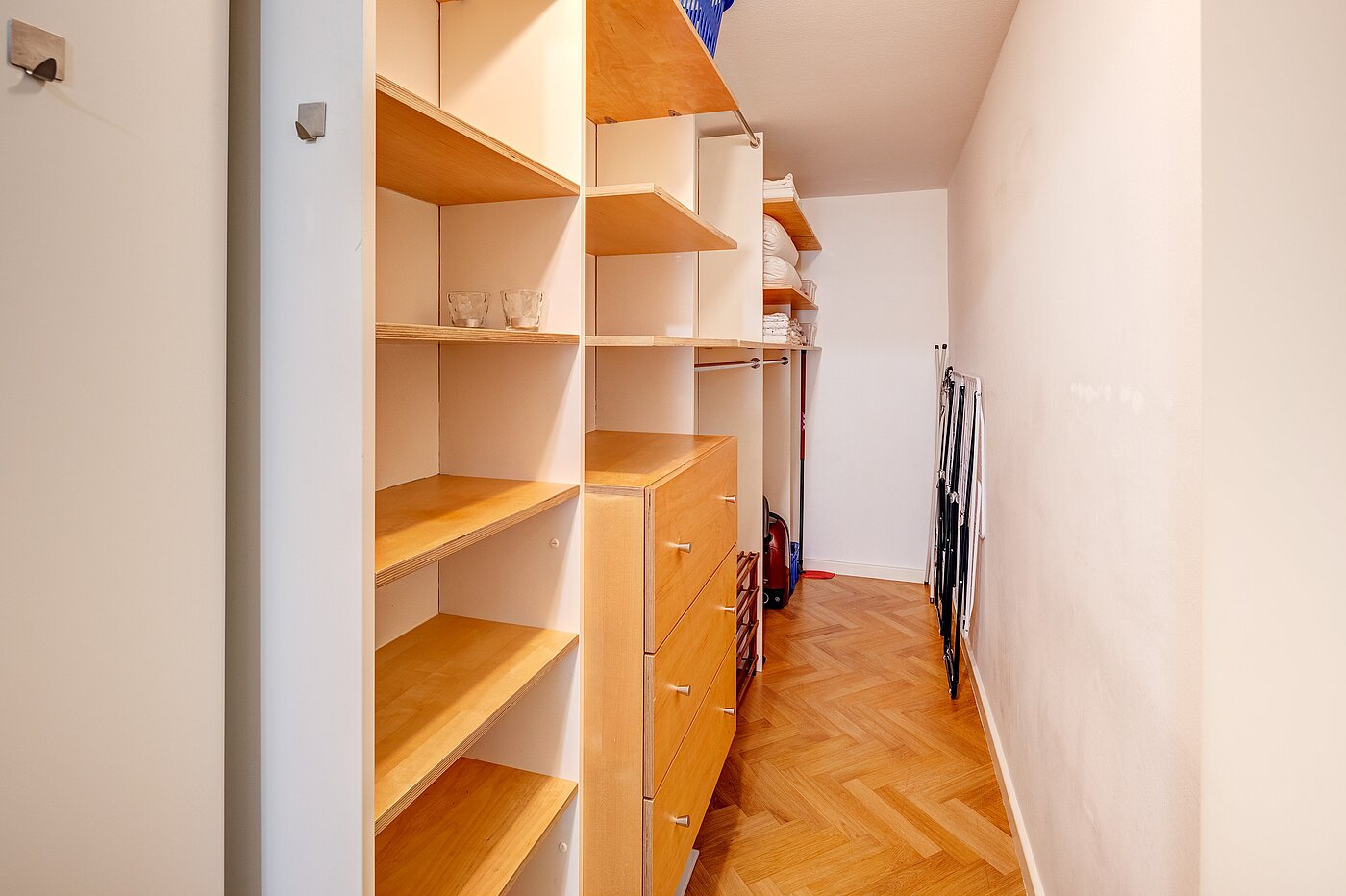 多层公寓 与 3 房间 | München-Schwabing | 2212ML1 | Ausreichend Stauraum