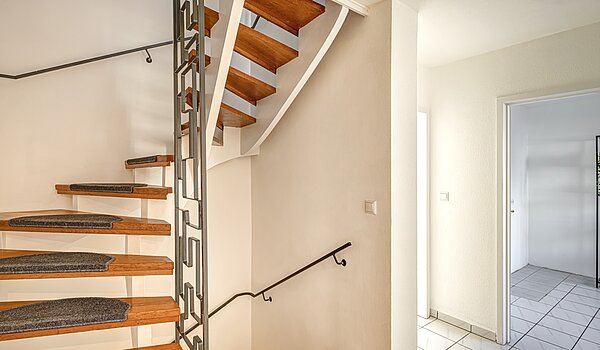 排式中层住宅 与 5 房间 | Unterschleißheim | 70187 | Auf dem Weg nach oben