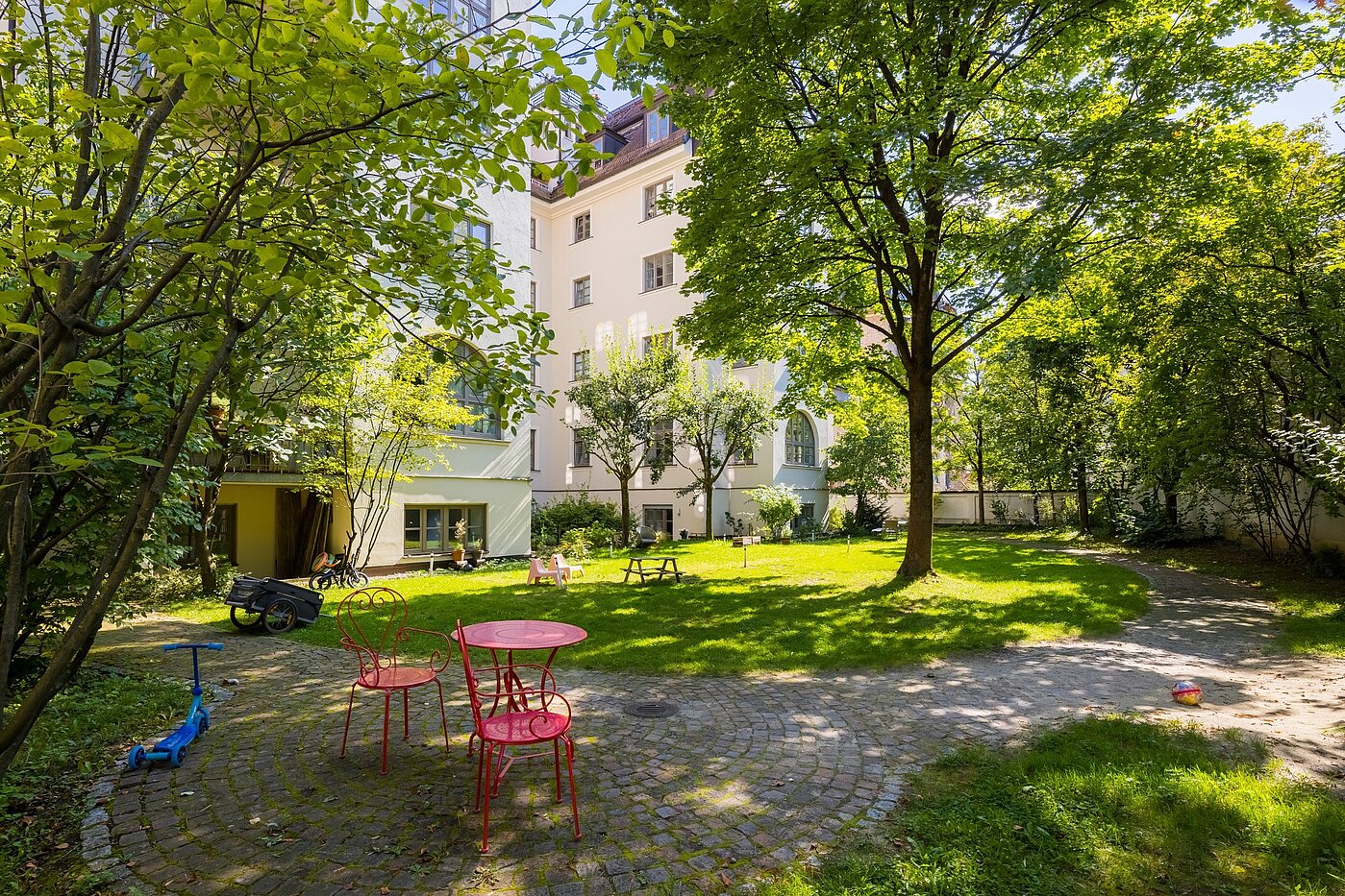 多层公寓 与 1 房间 | München-Ludwigsvorstadt | 2108ML5 | ...im Hinterhof