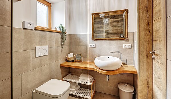 多层公寓 与 6 房间 | 70095 | ...mit Bad en Suite...