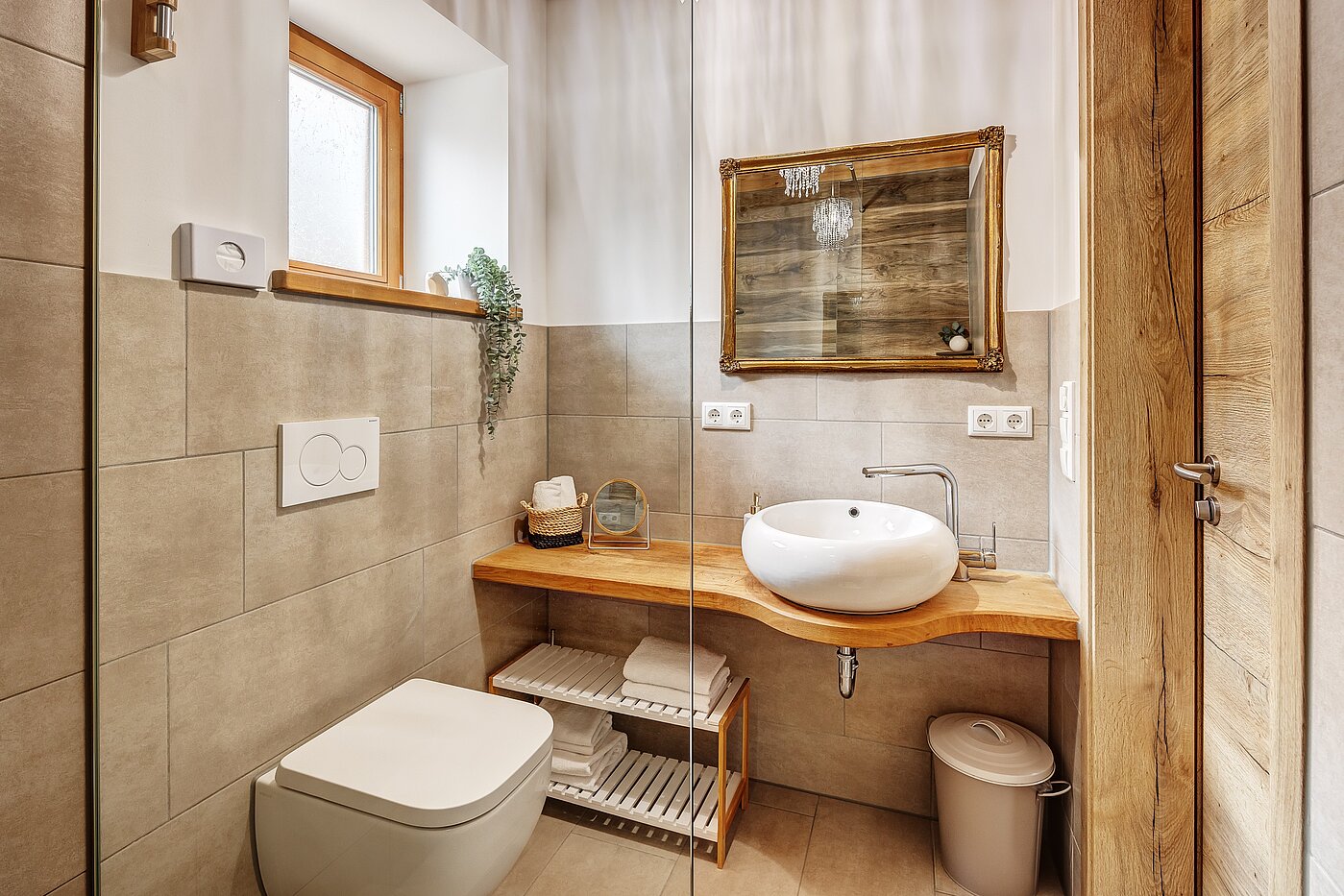 多层公寓 与 6 房间 | 70095 | ...mit Bad en Suite...