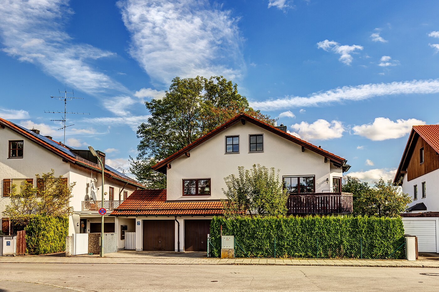 多层公寓 与 3 房间 | München-Trudering | 70481 | Außenansicht mit Garage