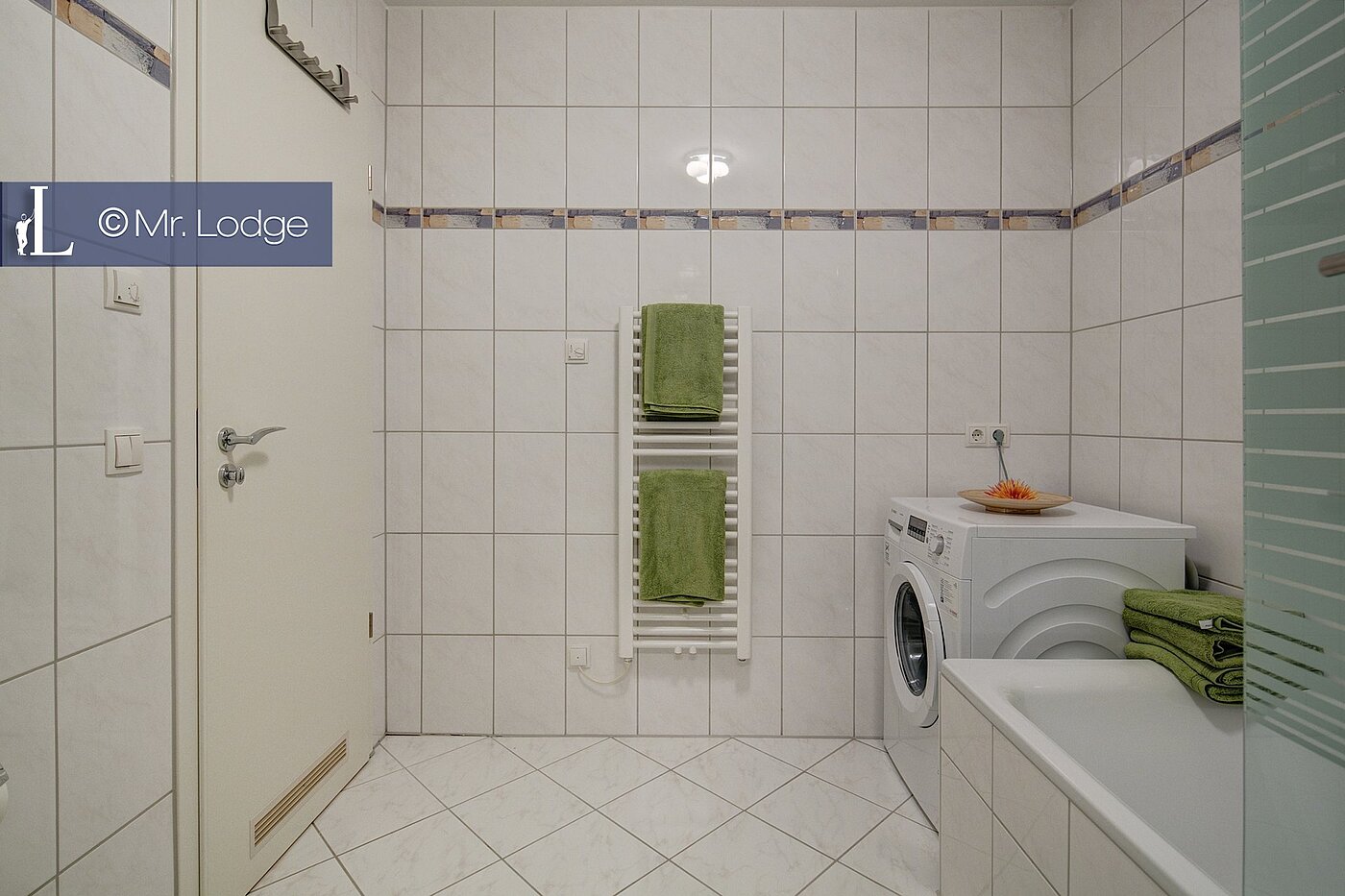 多层公寓 与 1 房间 | München-Thalkirchen | 1705ML8 | Waschmaschinenstellplatz
