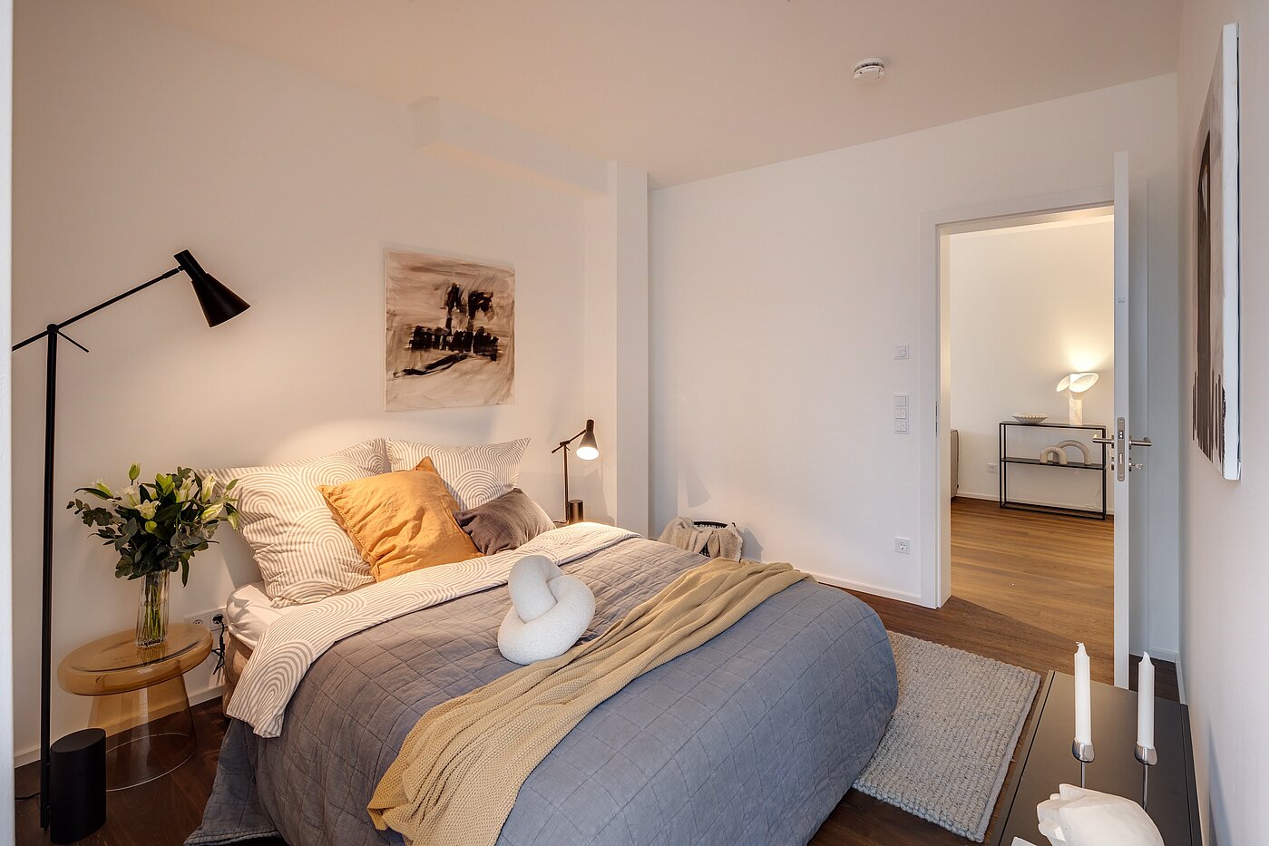 露台公寓 与 2 房间 | München-Harlaching | 70372 | Schlafen 1