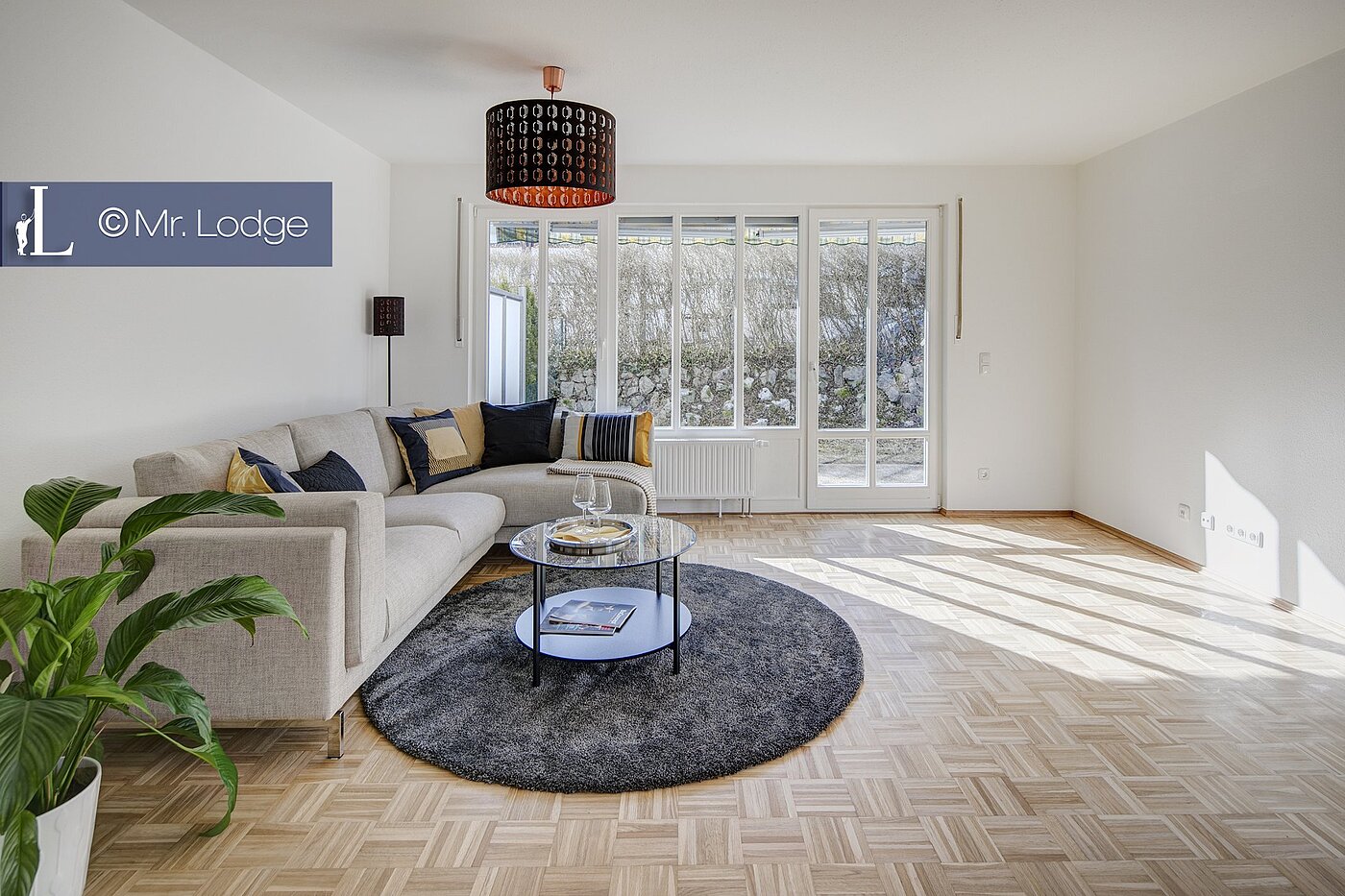 多层公寓 与 5 房间 | 1702ML3 | Sonniges Wohnzimmer