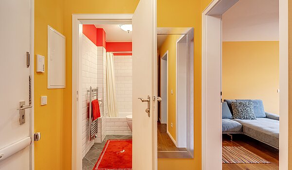 多层公寓 与 2 房间 | München-Bogenhausen | 70287 | ...Bad und Wohnzimmer