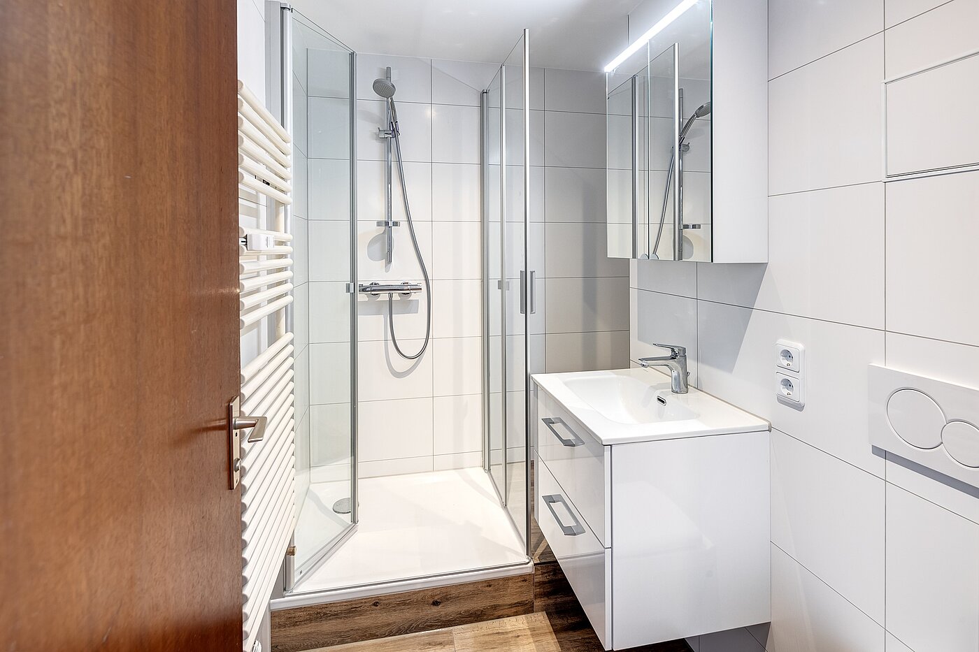 多层公寓 与 1 房间 | München-Laim | 70144 | Modernes Bad mit Dusche...