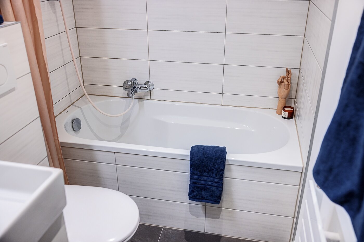 多层公寓 与 2 房间 | München-Maxvorstadt | 70390 | ...Badewanne