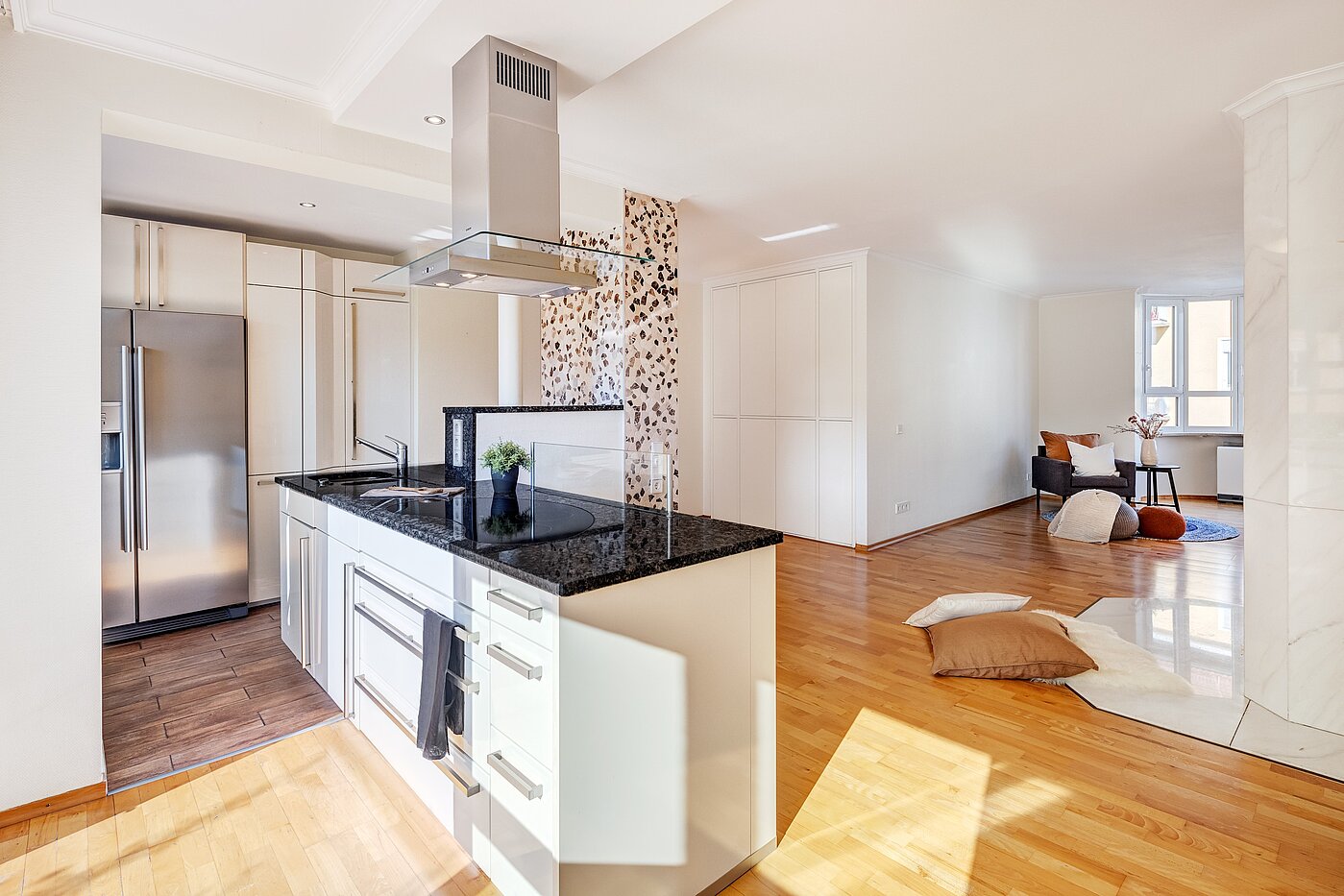 多层公寓 与 3 房间 | München-Maxvorstadt | 70133