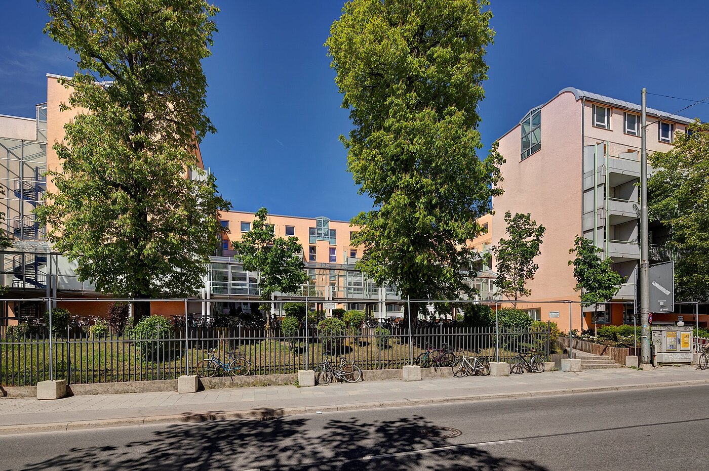 多层公寓 与 1 房间 | München-Isarvorstadt | 1902D7 | Straßenansicht