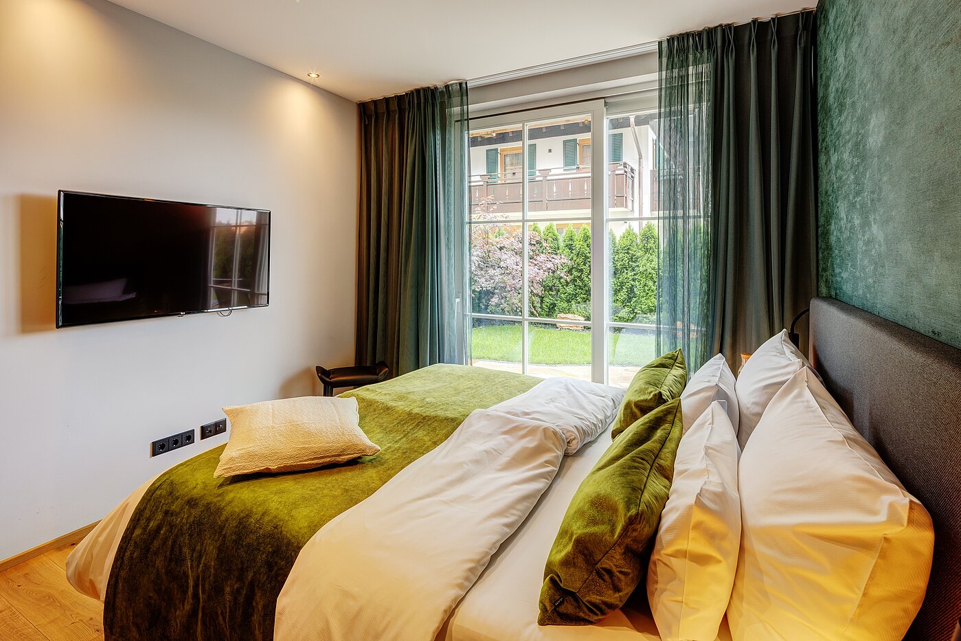 一楼公寓 与 3 房间 | Bad Wiessee | 70053 | Schlafzimmer 1