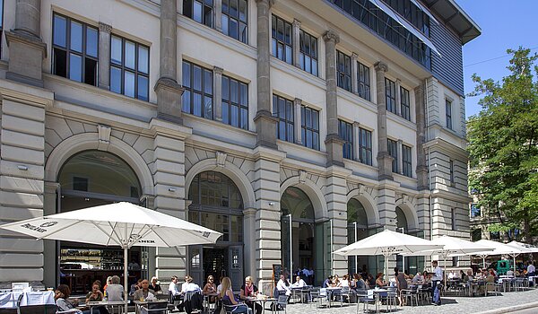 多层公寓 与 3 房间 | 70046 | Literaturhaus