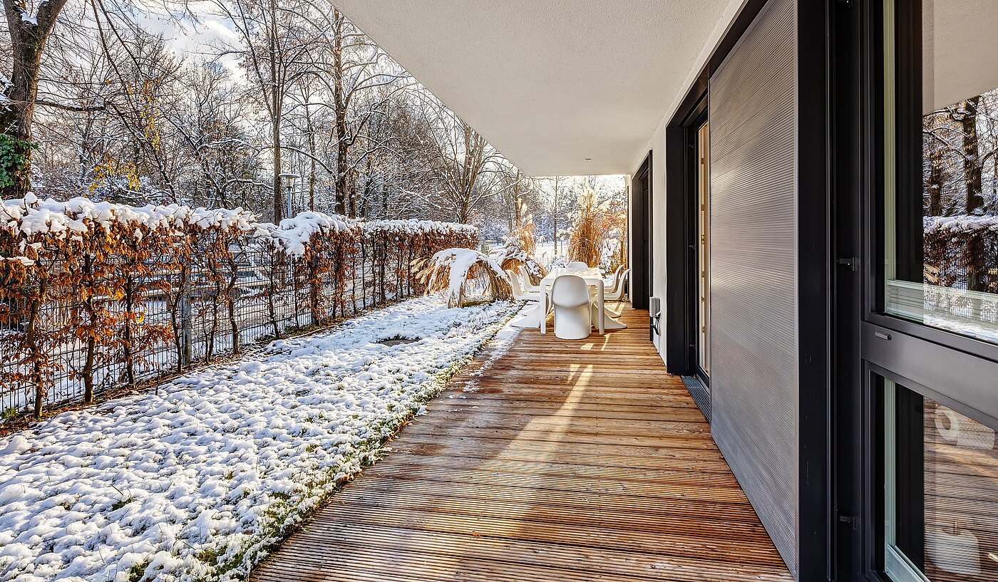 一楼公寓 与 3 房间 | 70309 | Umlaufende Terrasse im Winter...