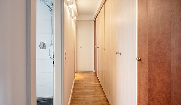 多层公寓 与 5 房间 | München-Neuhausen | 70140 | Hochwertige Einbauten