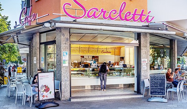 多层公寓 与 1 房间 | München-Neuhausen | 702271 | ...um die Ecke