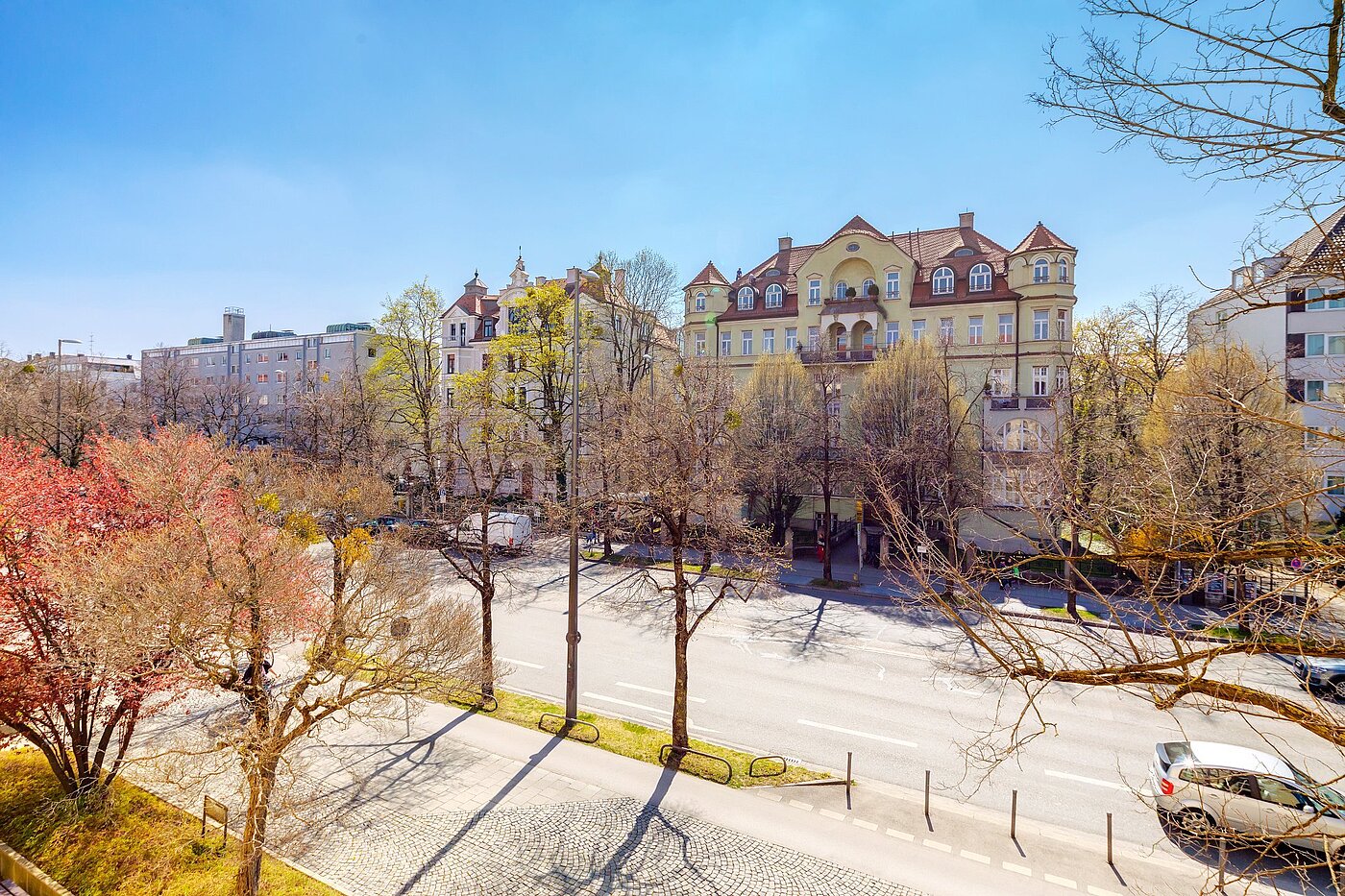 多层公寓 与 2 房间 | München-Neuhausen | 2003ML5 | Blick auf die Nymphenburger