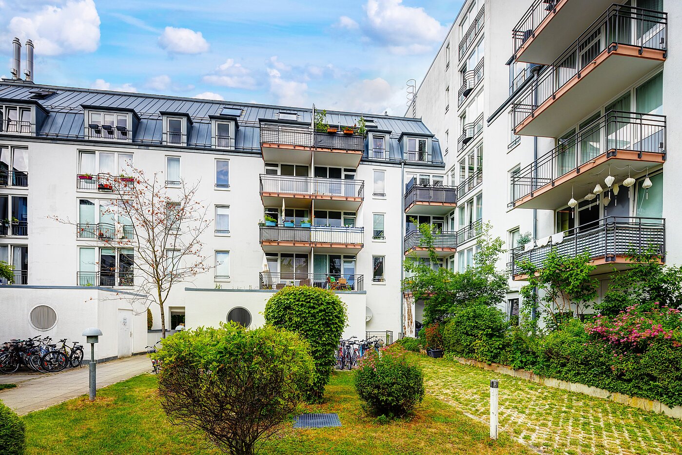 多层公寓 与 2 房间 | München-Obersendling | 70039 | Rückansicht der Anlage