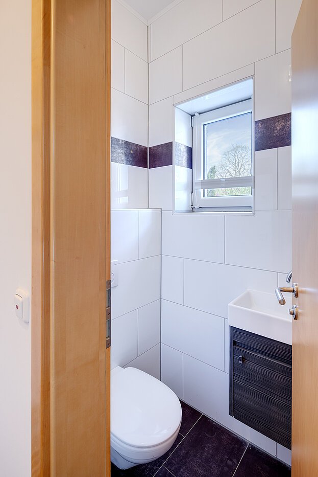 联排别墅 与 6.5 房间 | Unterschleißheim | 70122 | Gäste-WC