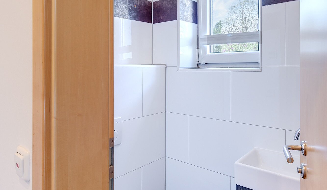 联排别墅 与 6.5 房间 | Unterschleißheim | 70122 | Gäste-WC