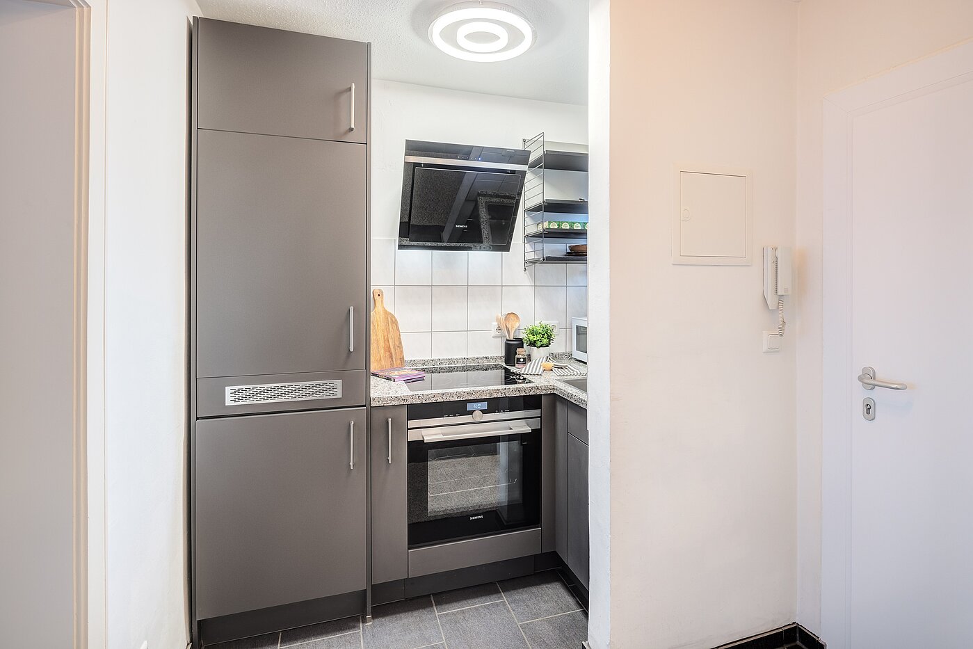 公寓 与 1 房间 | München-Schwabing | 70211 | ...integrierter Küche