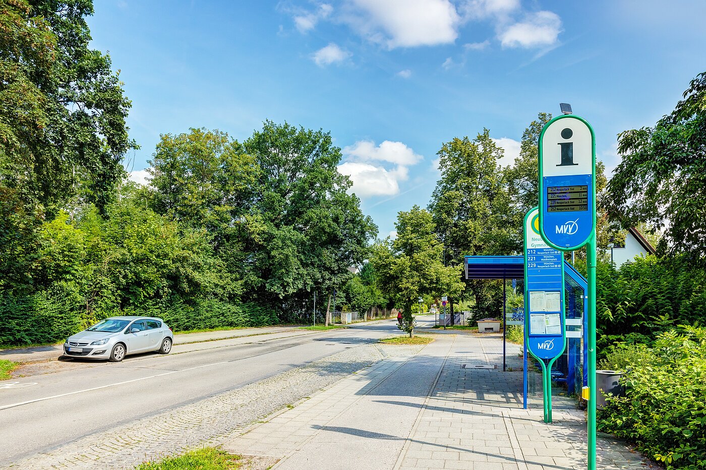 多层公寓 与 2 房间 | Neubiberg | 70129 | nur eine Minute zu Fuß