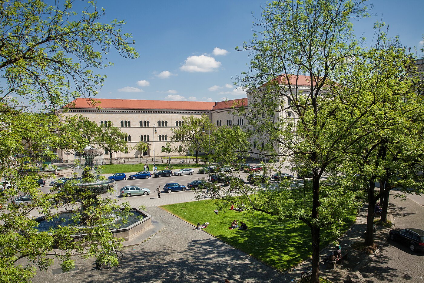 多层公寓 与 1 房间 | München-Maxvorstadt | 70132 | Bildung...