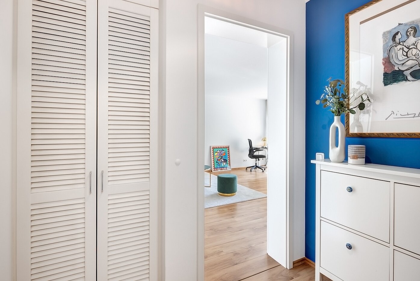 多层公寓 与 2 房间 | München-Maxvorstadt | 70001 | Mit praktischem Einbauschrank
