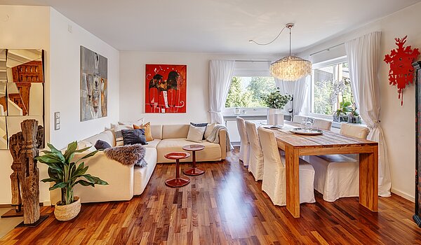 排角屋 与 3 房间 | Kreuth | 70037 | Heller Wohn- und Essbereich...