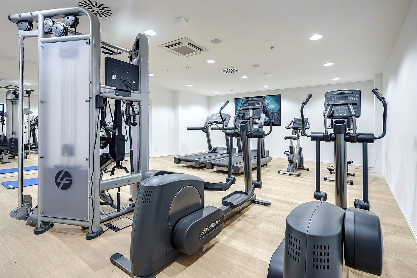 公寓 与 1.5 房间 | München-Neuhausen | 70444 | Fitnessraum