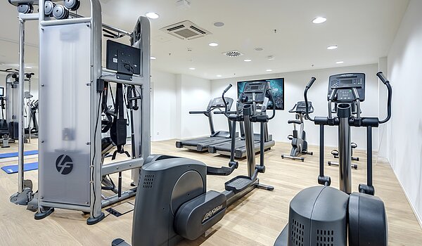 公寓 与 1.5 房间 | München-Neuhausen | 70444 | Fitnessraum