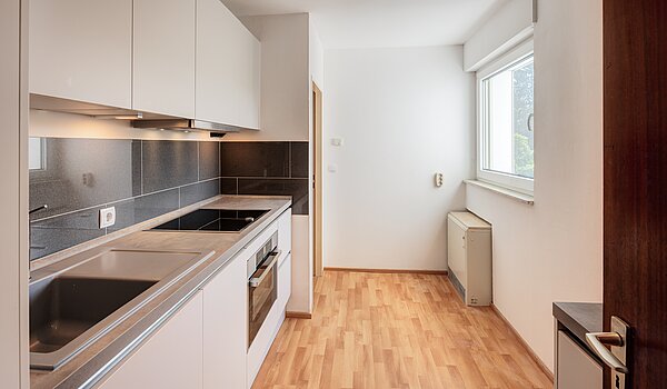 多层公寓 与 2 房间 | München-Hadern | 70410 | Küche mit Fenster...
