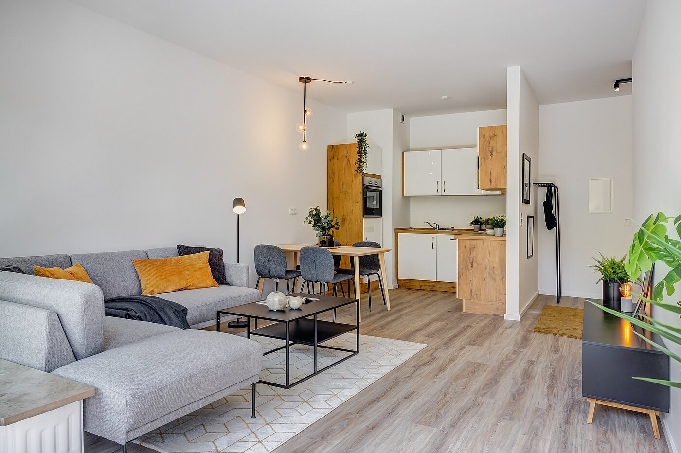 多层公寓 与 2.5 房间 | München-Obermenzing | 700191 | ...und offener Küche