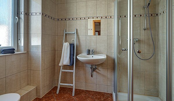 多层公寓 与 5 房间 | München-Aubing | 1804ML3 | Duschbad im EG