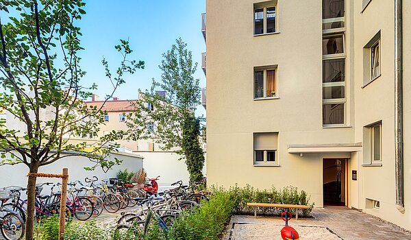 多层公寓 与 2 房间 | München-Maxvorstadt | 70398 | Ruhiger Innenhof