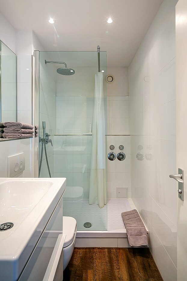 多层公寓 与 1 房间 | München-Forstenried | 2111ML1 | Bad mit Dusche...