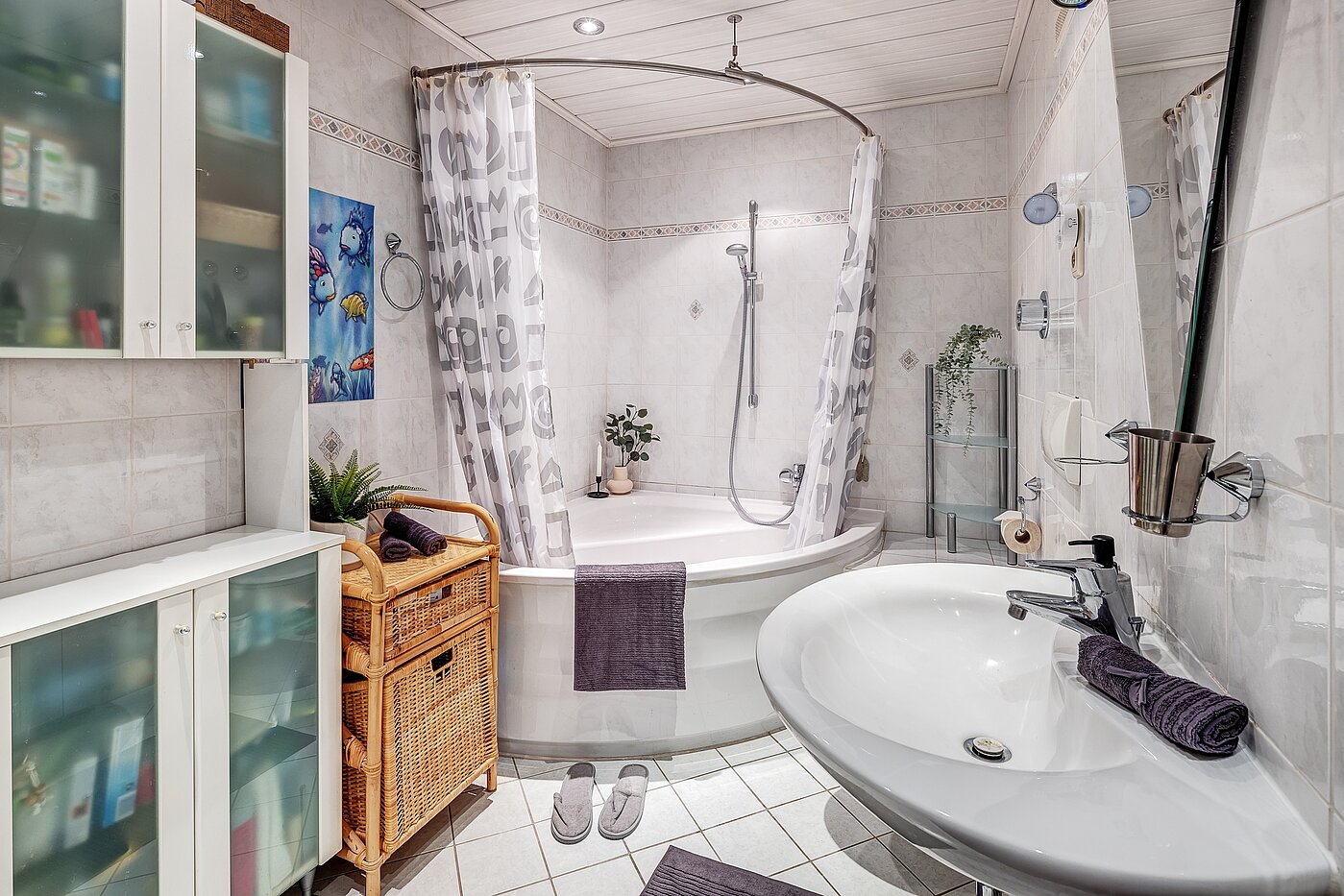 多层公寓 与 2 房间 | Germering | 70029 | Bad mit Eckbadewanne