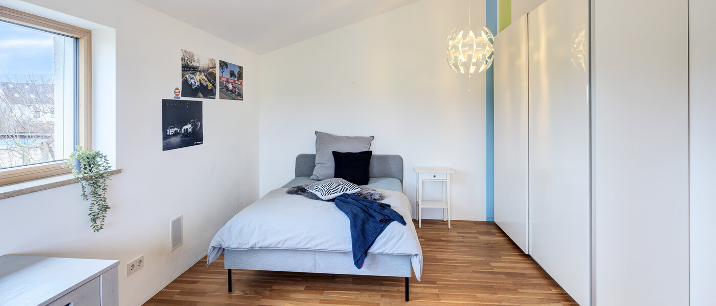 独户住宅 Olching 01 第二卧室 10562