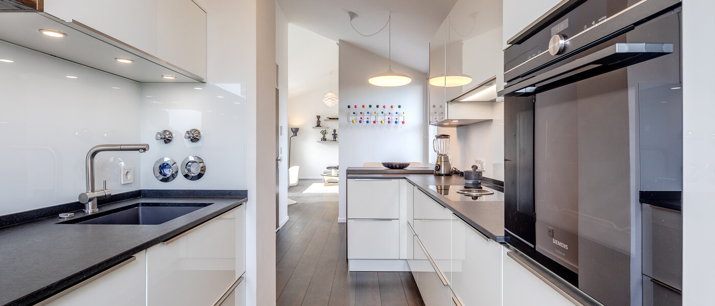 屋顶露台公寓 München Arabellapark 01 厨房 11226