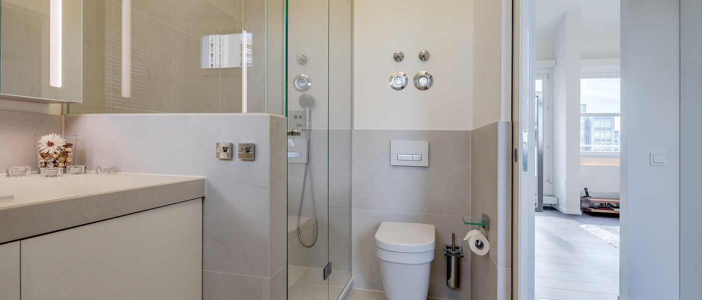 屋顶露台公寓 München Arabellapark 04 卫生间 11226