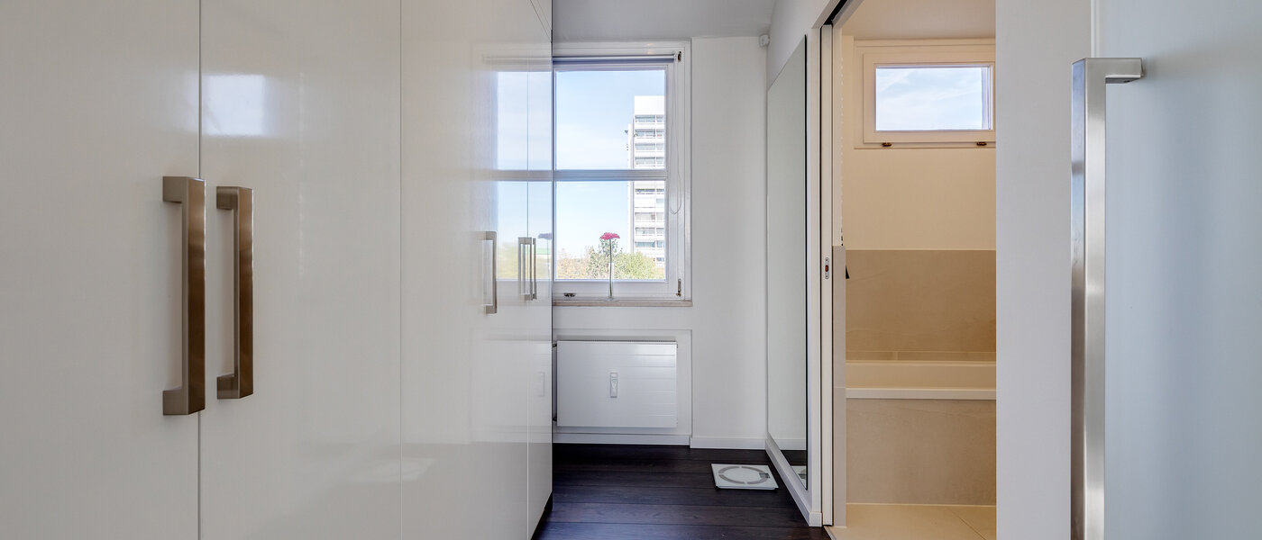 屋顶露台公寓 München Arabellapark 02 门厅 11226