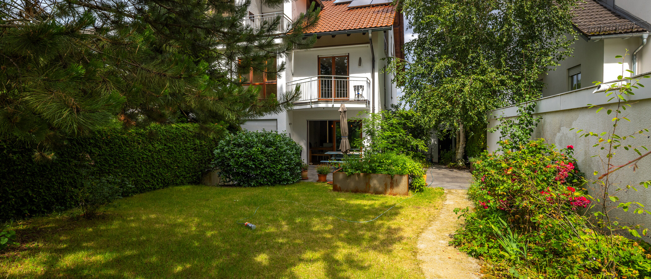 半独立式住宅 München Harlaching 01 花园 11748