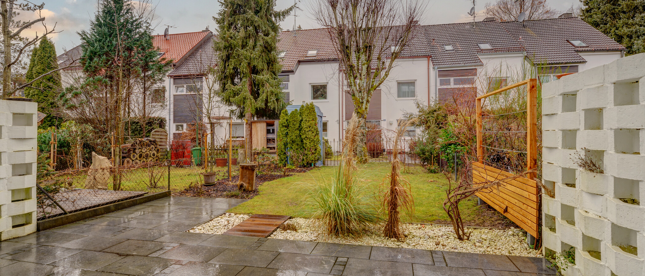联排中间别墅 Baldham Vaterstetten 01 露台 12473