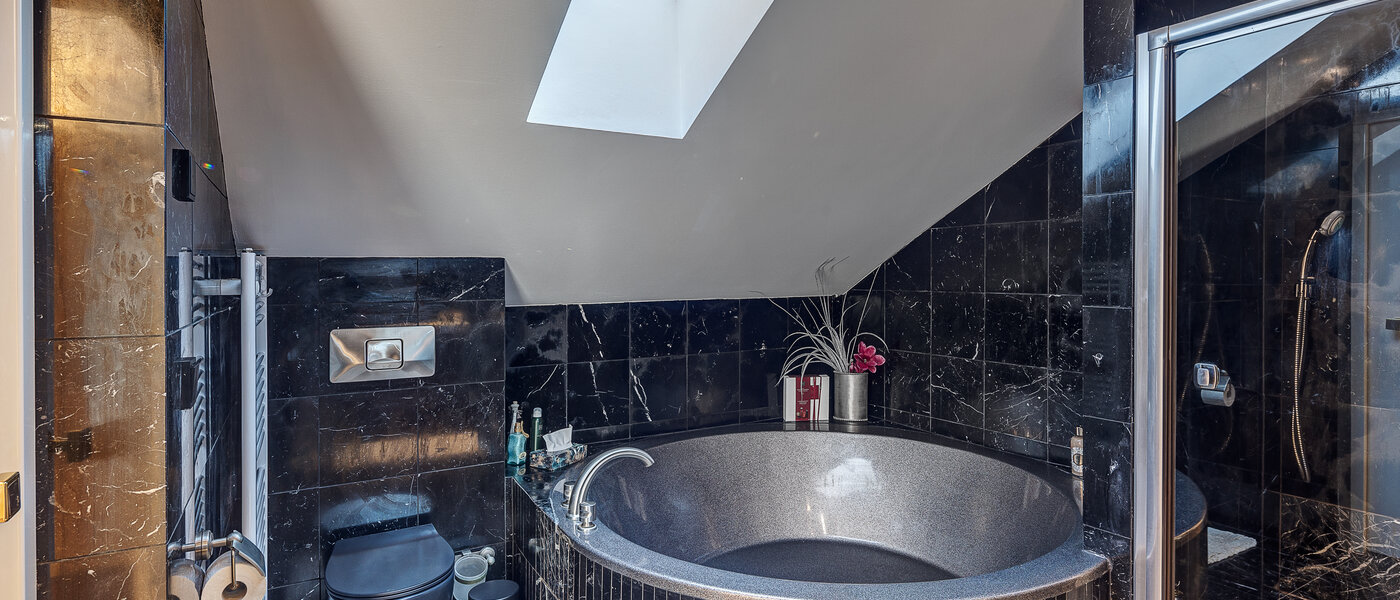 房子 Baldham 04 第一卫生间 12920