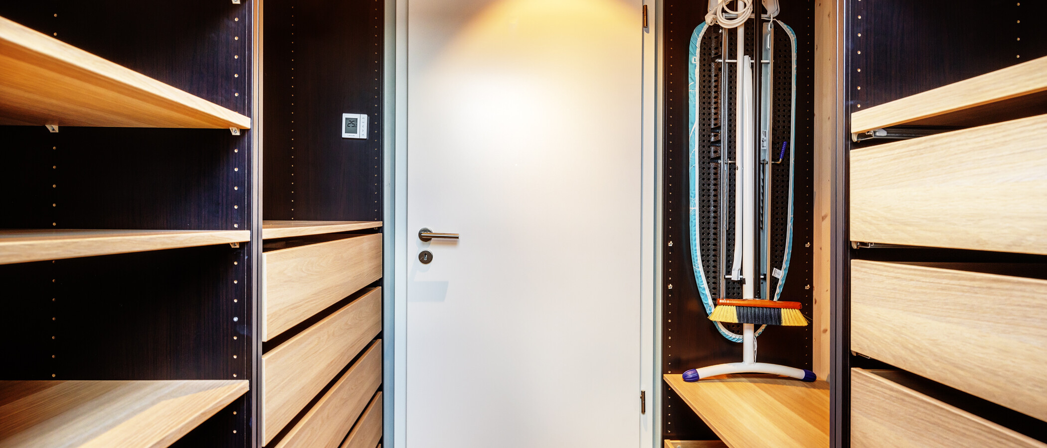 阁楼公寓 München Berg am Laim 02 步入式衣橱 13504