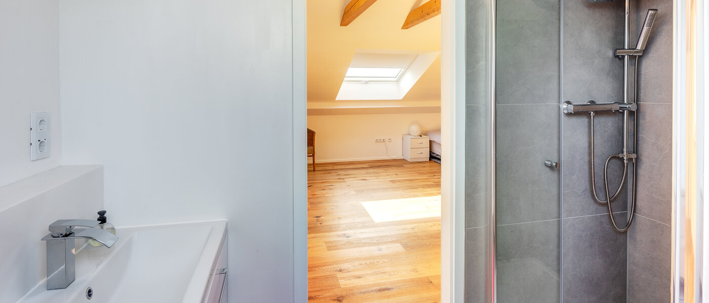 联排角落别墅 Eichenau 01 第二卫生间 13696