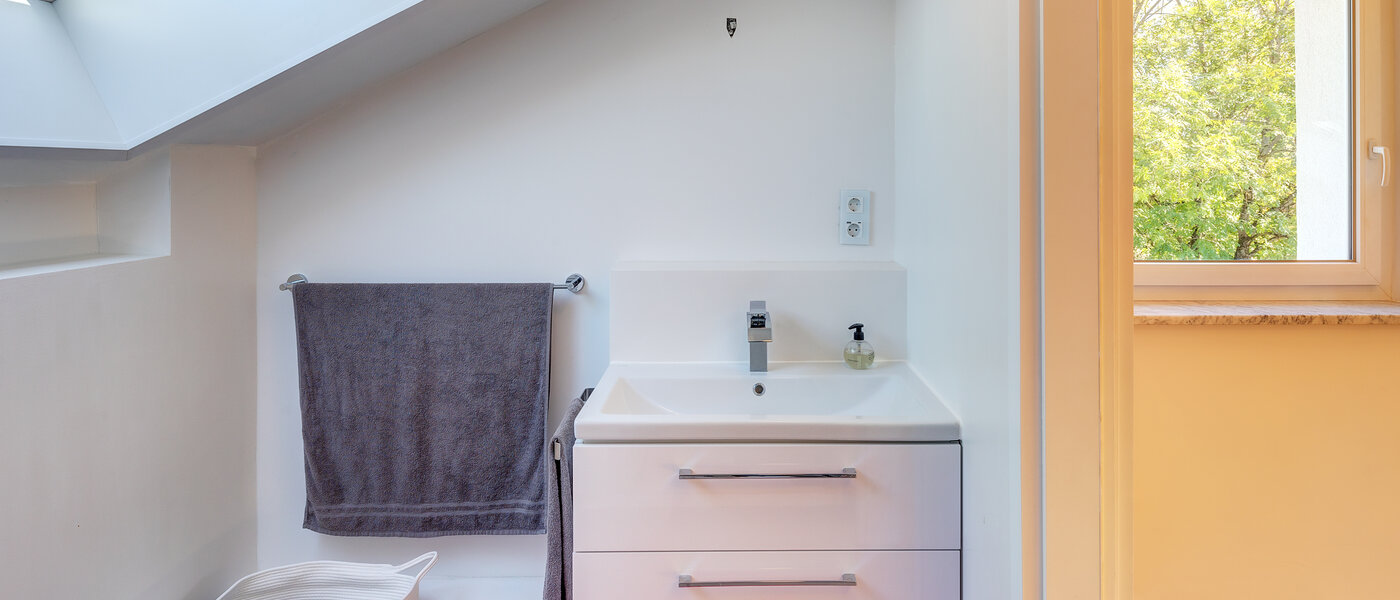 联排角落别墅 Eichenau 03 第二卫生间 13696